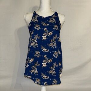 Forever 21‎ Blue Floral Tank Top